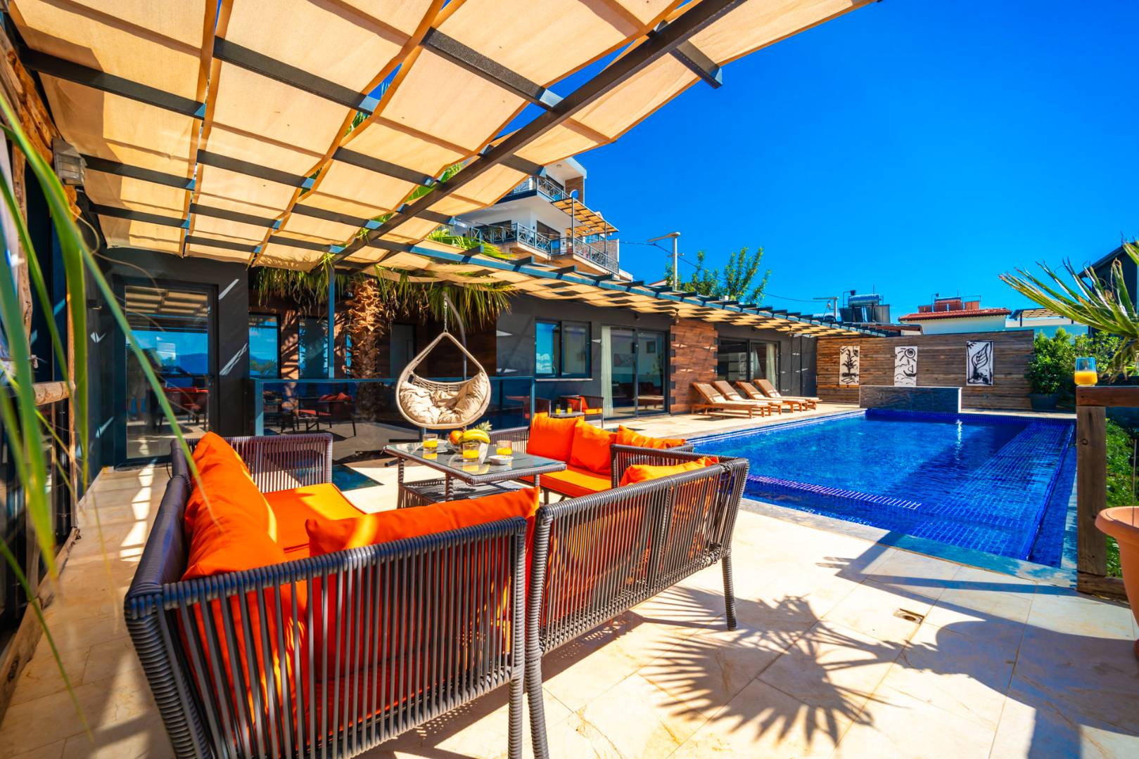Kaş Kalkan'da Göz Alıcı Deniz Manzaralı, Özel Havuzlu, Lüks Villa