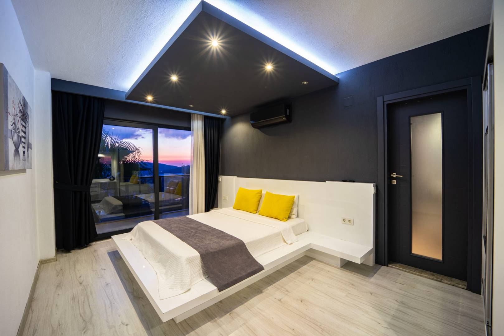 Kaş Kalkan'da Göz Alıcı Deniz Manzaralı, Özel Havuzlu, Lüks Villa