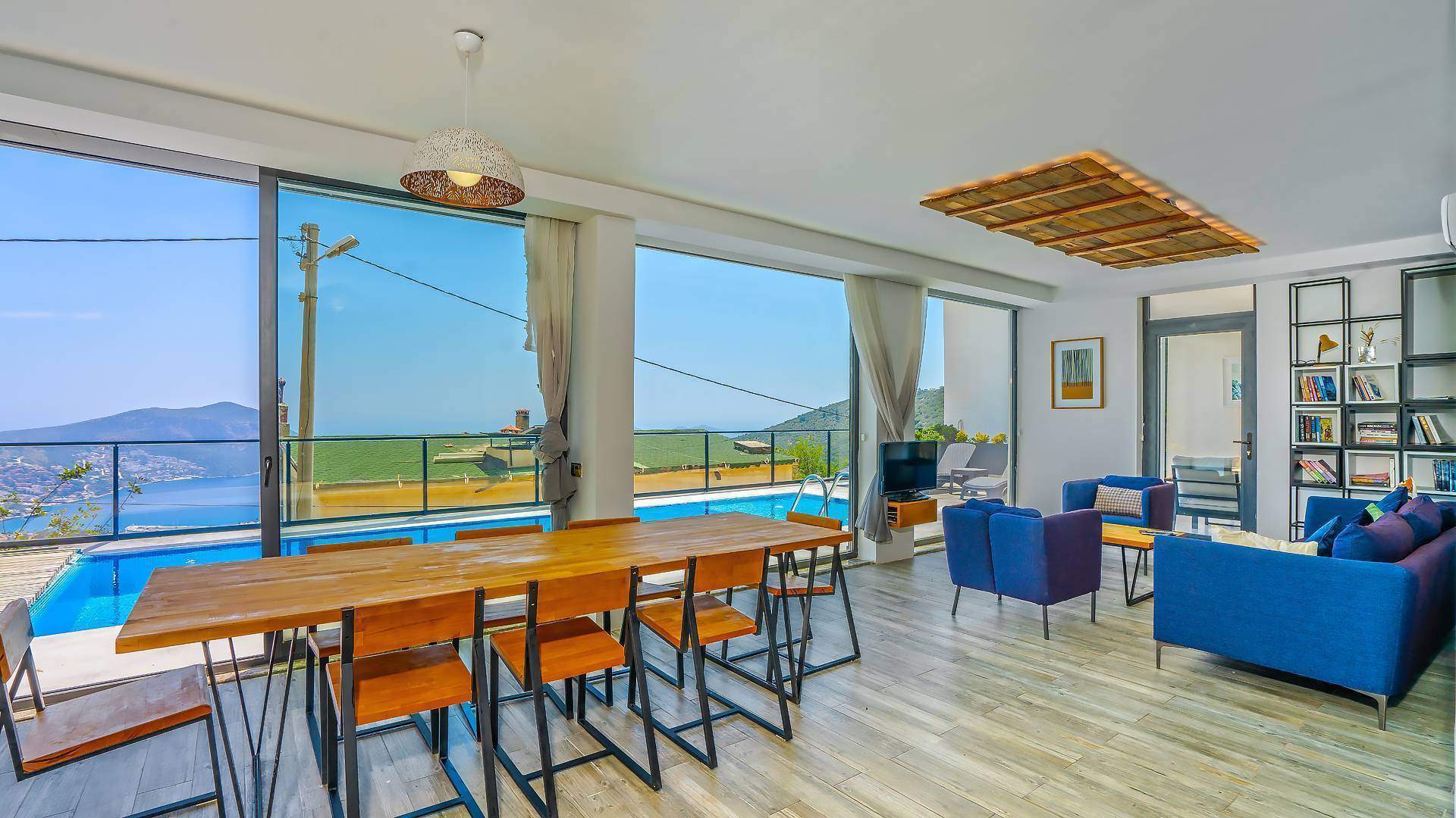 Kaş Kalkan'da Harika Deniz Manzaralı, Özel Havuzlu, Konforlu Villa