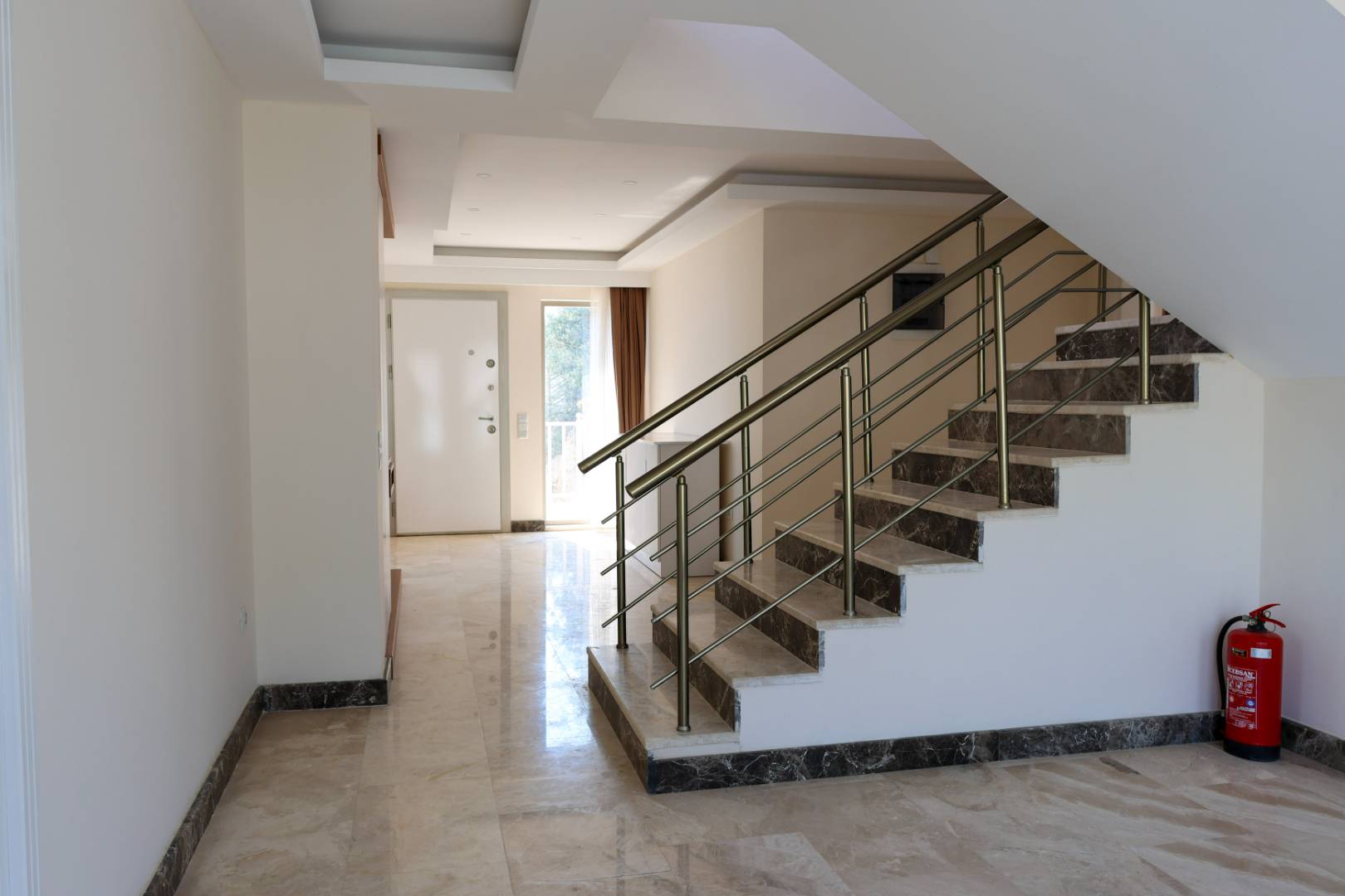 Kaş Kalkan'da Merkeze Yakın, Serinleme Havuzlu, Kiralık Villa