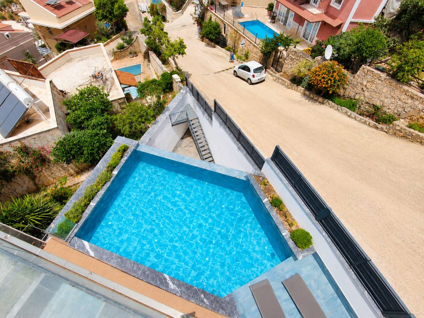Kaş Kalkan'da Merkezi Konumda, Özel Havuzlu, 6 Kişilik Villa 45976 — 3