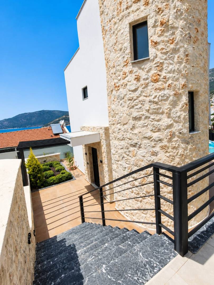 Kaş Kalkan'da Merkezi Konumda, Özel Havuzlu, 6 Kişilik Villa 45976 — 9