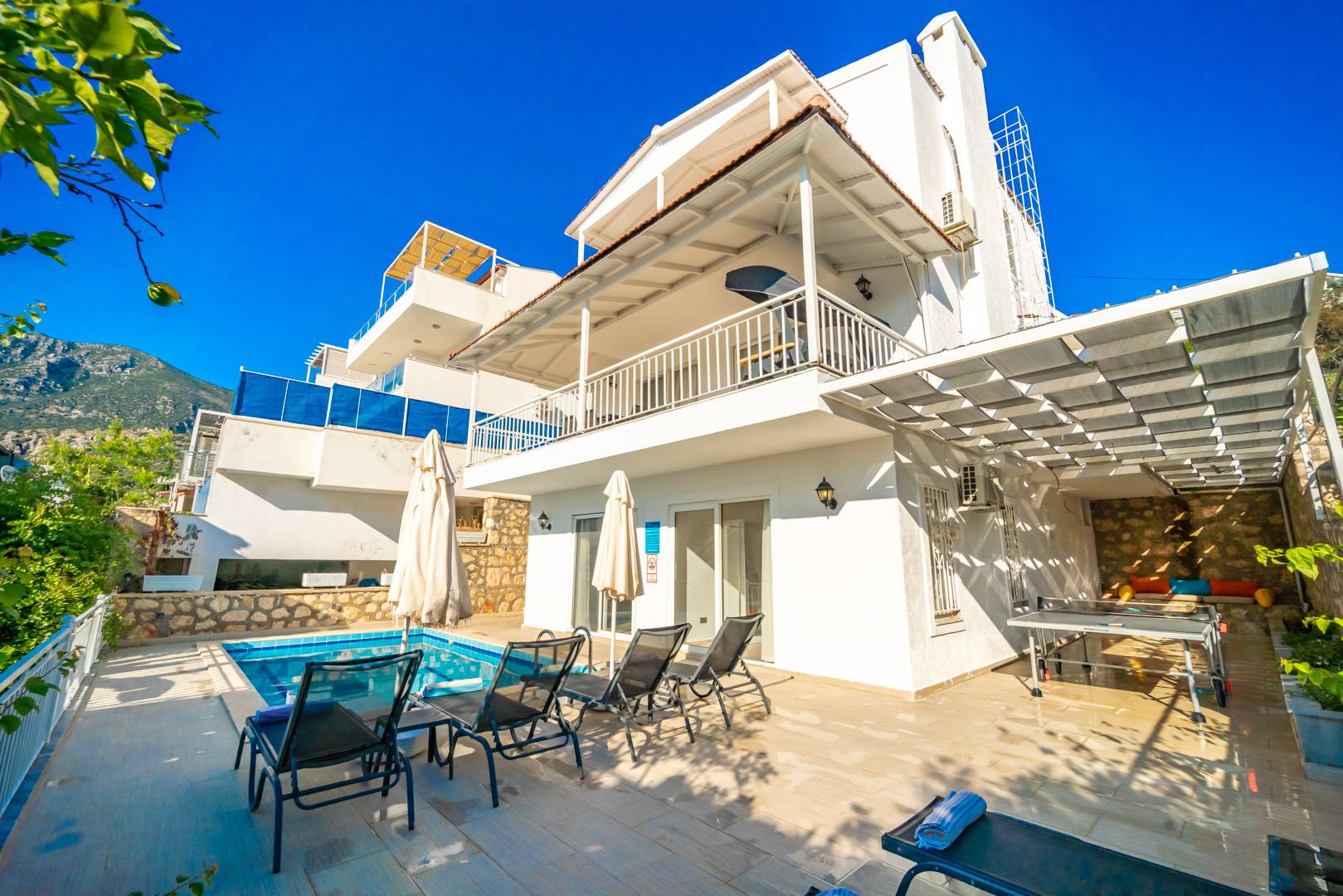 Kaş Kalkan'da Merkezi Konumda, Özel Havuzlu, Lüks Villa 45872 — 2