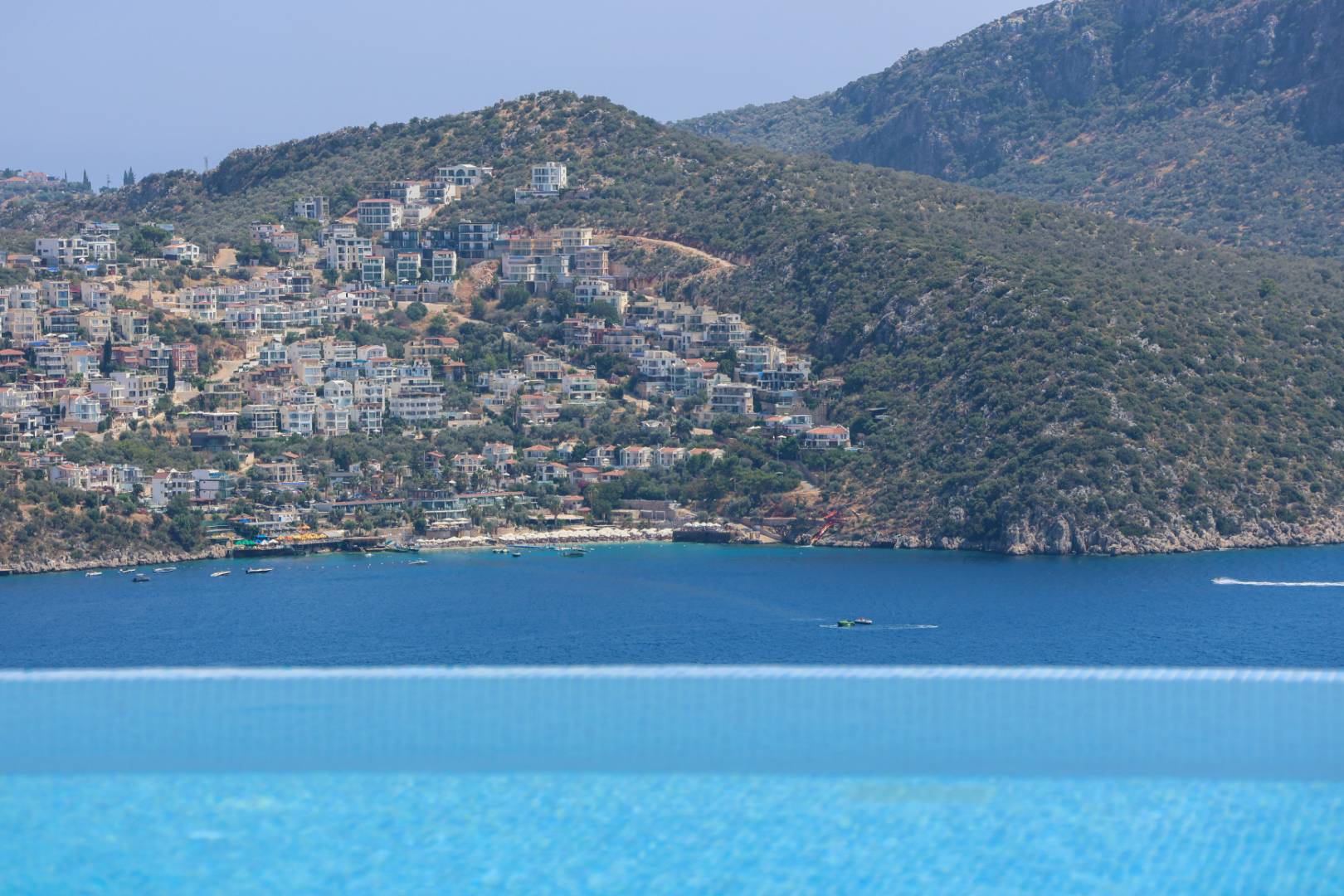 Kaş Kalkan'da Muhteşem Deniz Manzaralı, Özel Havuzlu, Konforlu Villa