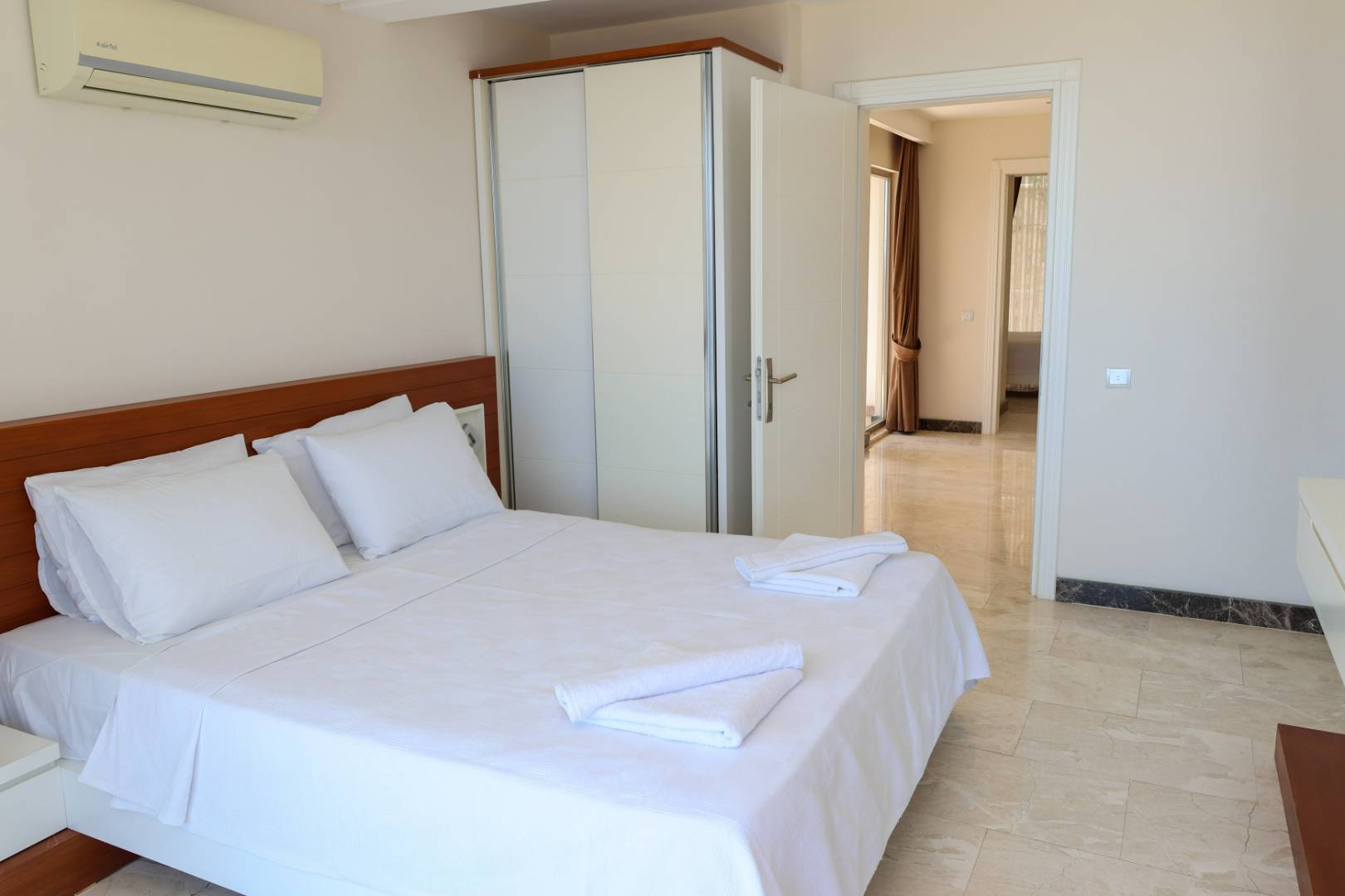 Kaş Kalkan'da Muhteşem Deniz Manzaralı, Özel Havuzlu, Konforlu Villa
