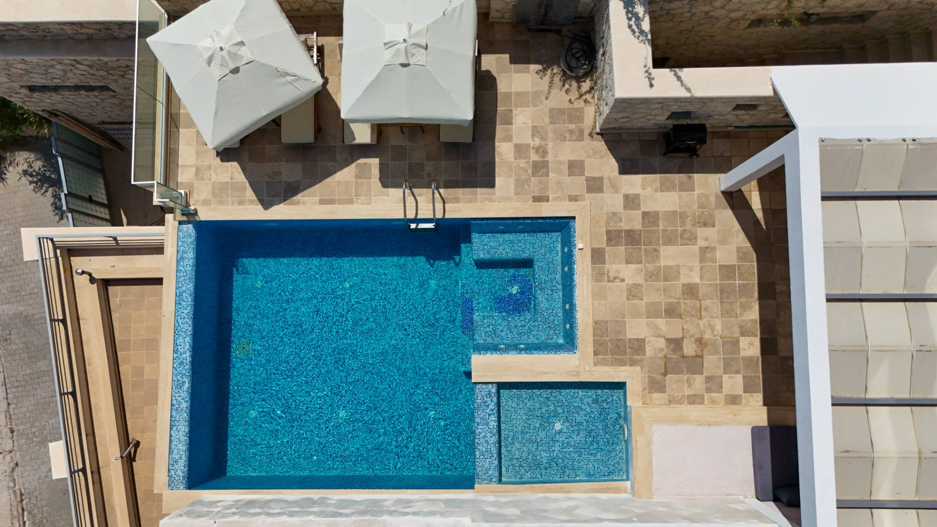 Kaş Kalkan'da Muhteşem Deniz Manzaralı, Özel Havuzlu, Konforlu Villa