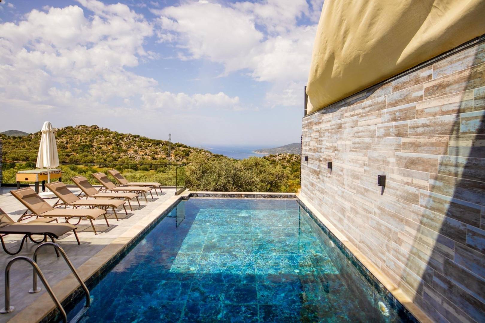 Kaş Kalkan'da Nefes Kesen Deniz Manzaralı, Özel Havuzlu, 3+1 Villa