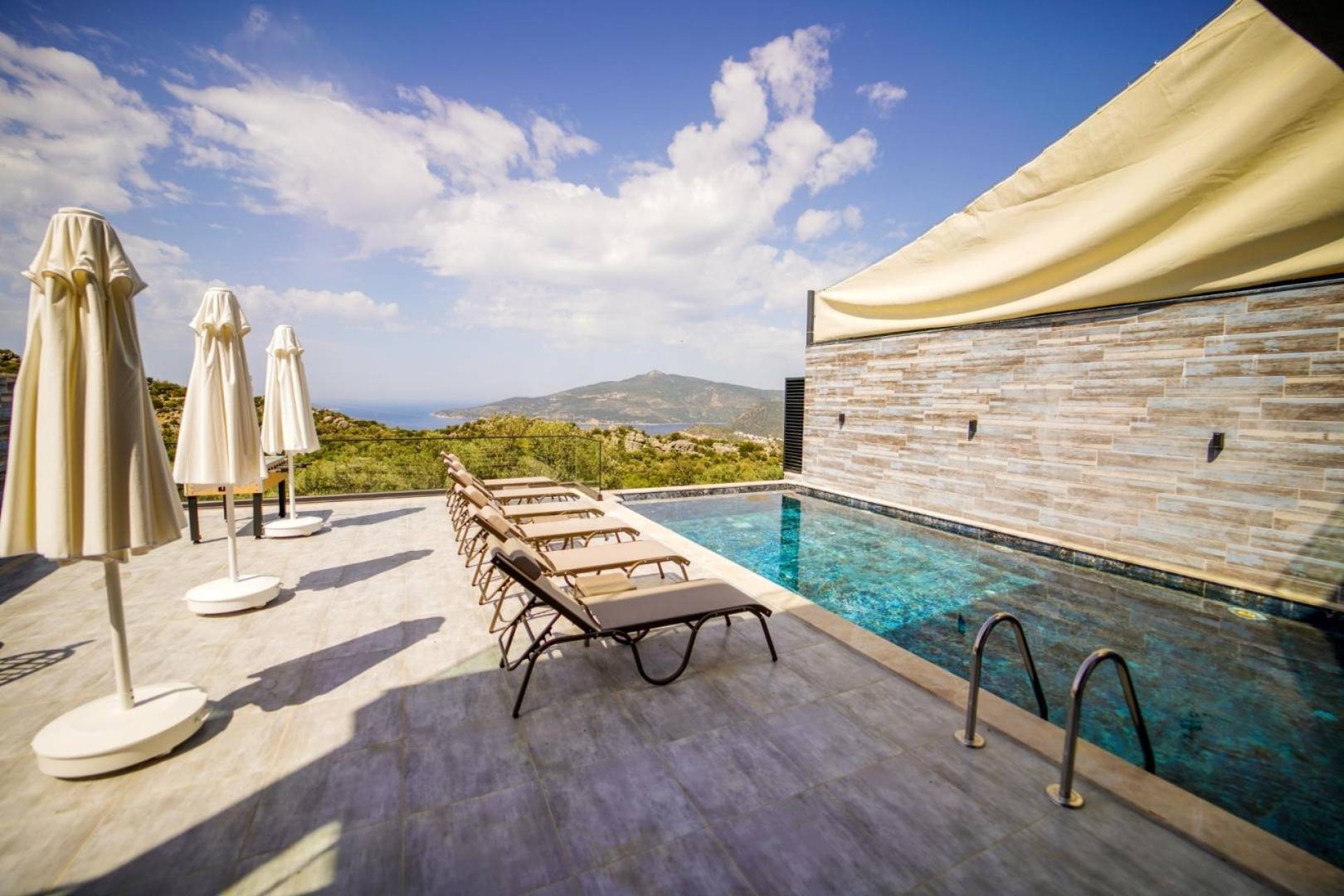 Kaş Kalkan'da Nefes Kesen Deniz Manzaralı, Özel Havuzlu, 3+1 Villa