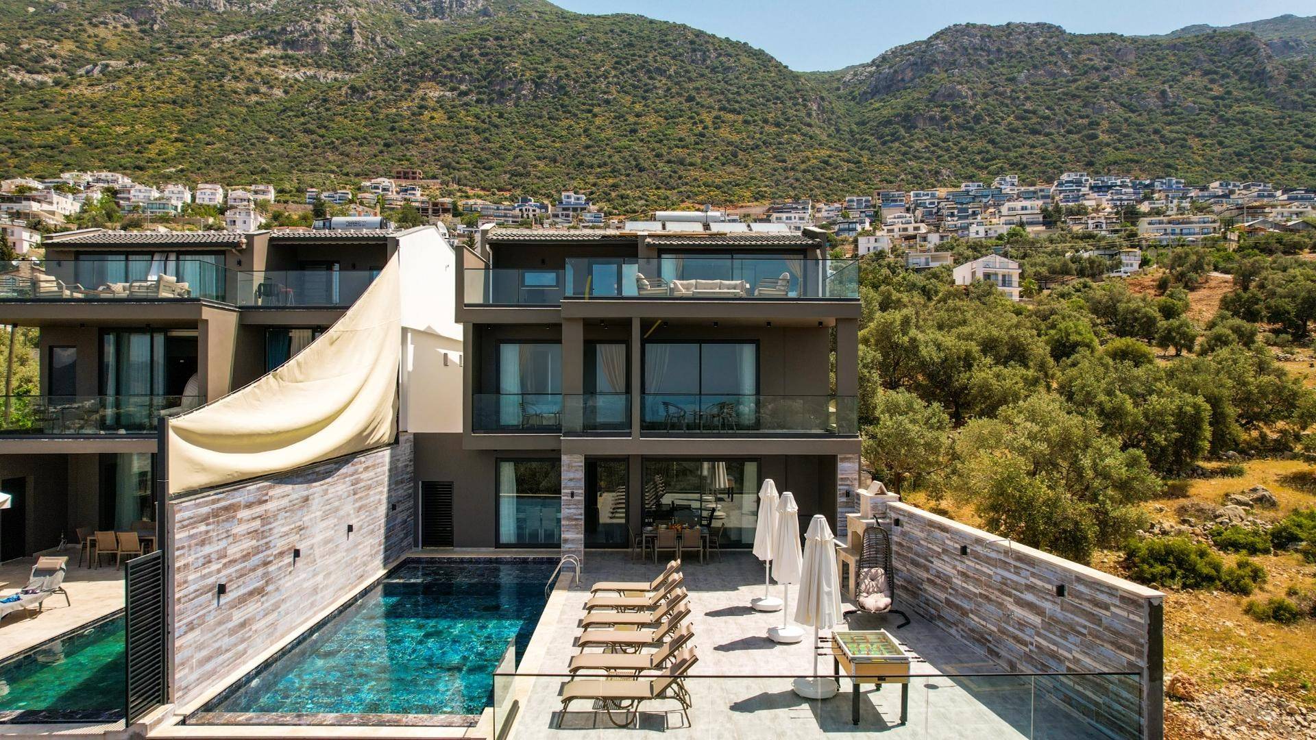 Kaş Kalkan'da Nefes Kesen Deniz Manzaralı, Özel Havuzlu, 3+1 Villa