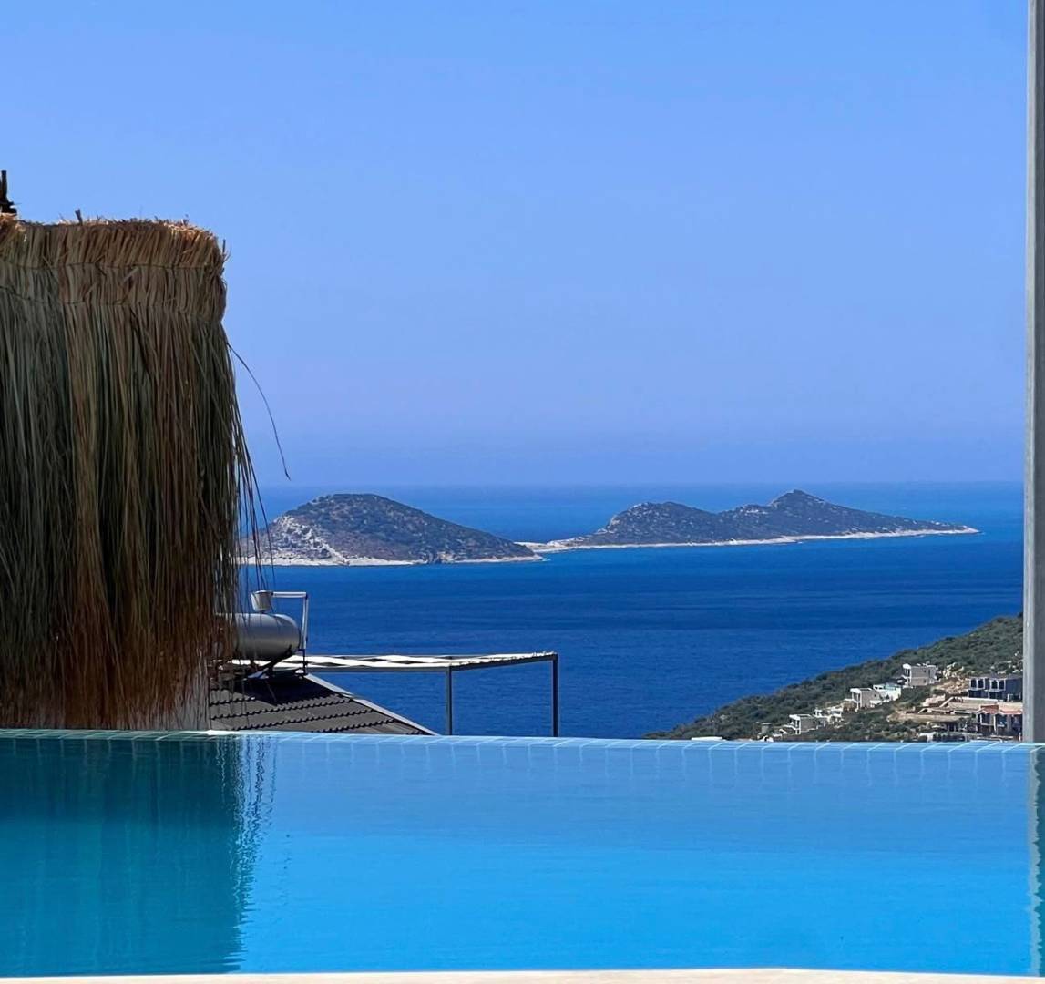Kaş Kalkan'da Panoramik Deniz Manzaralı, Özel Havuzlu, Kiralık Villa