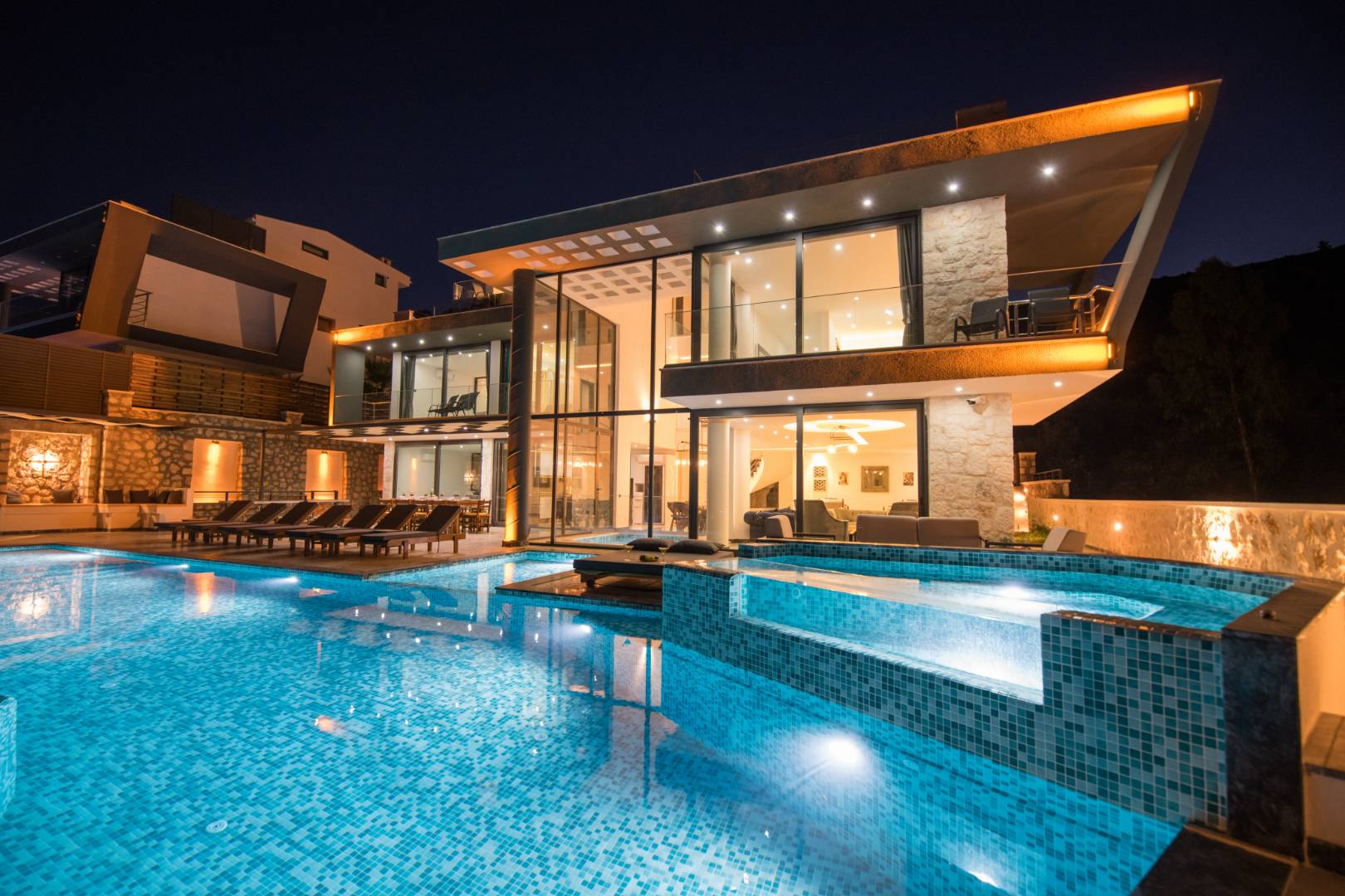 Kaş Kalkan'da Seyrine Doyulmaz Deniz Manzaralı, Özel Havuzlu, Lüks Villa