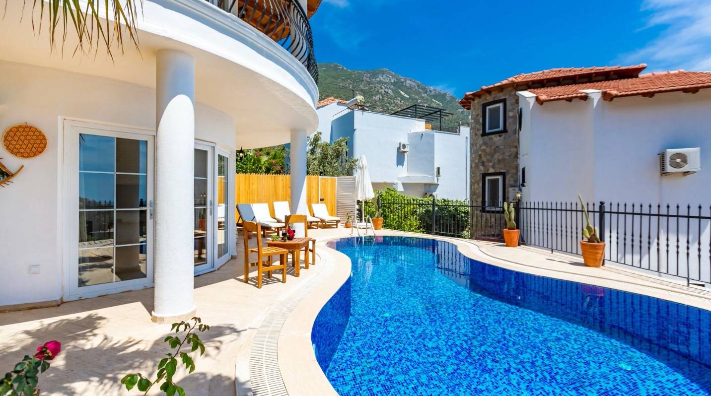 Kaş Kızıltaş'da Enfes Deniz Manzaralı, Özel Havuzlu, Merkezi Villa 46413 — 3