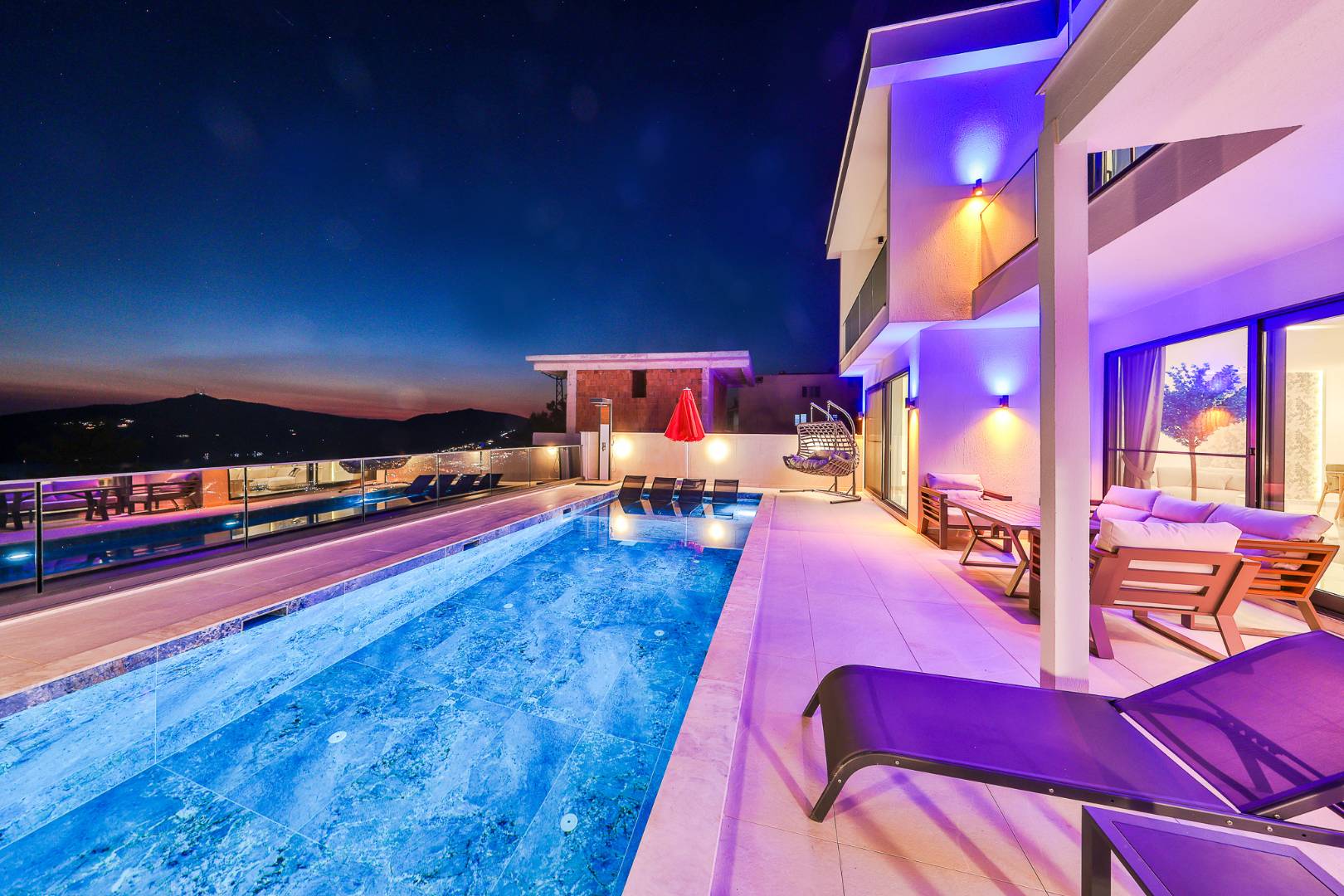 Kaş Kördere'de Merkeze Yakın Konumda, Özel Havuzlu, Lüks Villa