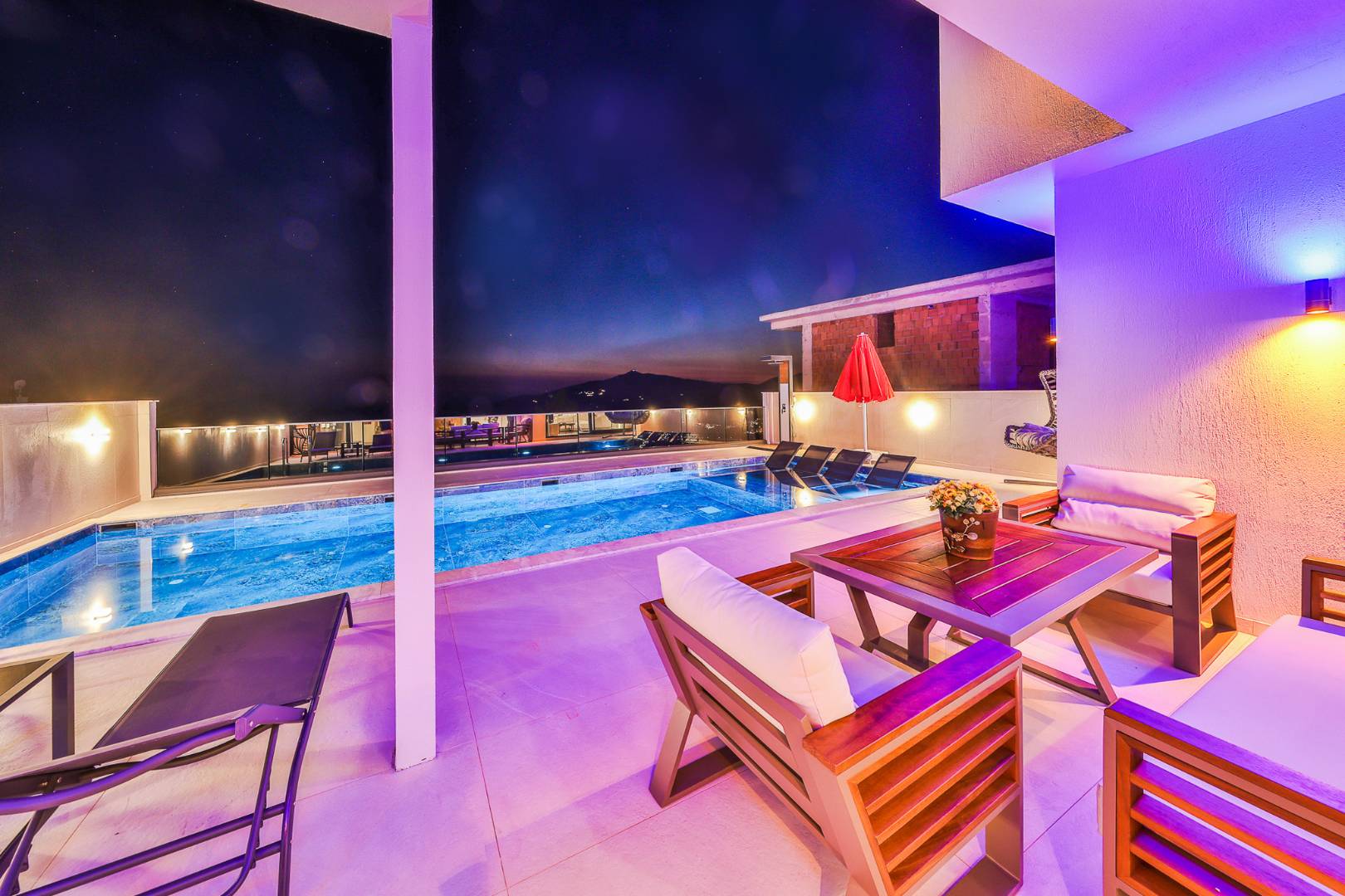 Kaş Kördere'de Merkeze Yakın Konumda, Özel Havuzlu, Lüks Villa
