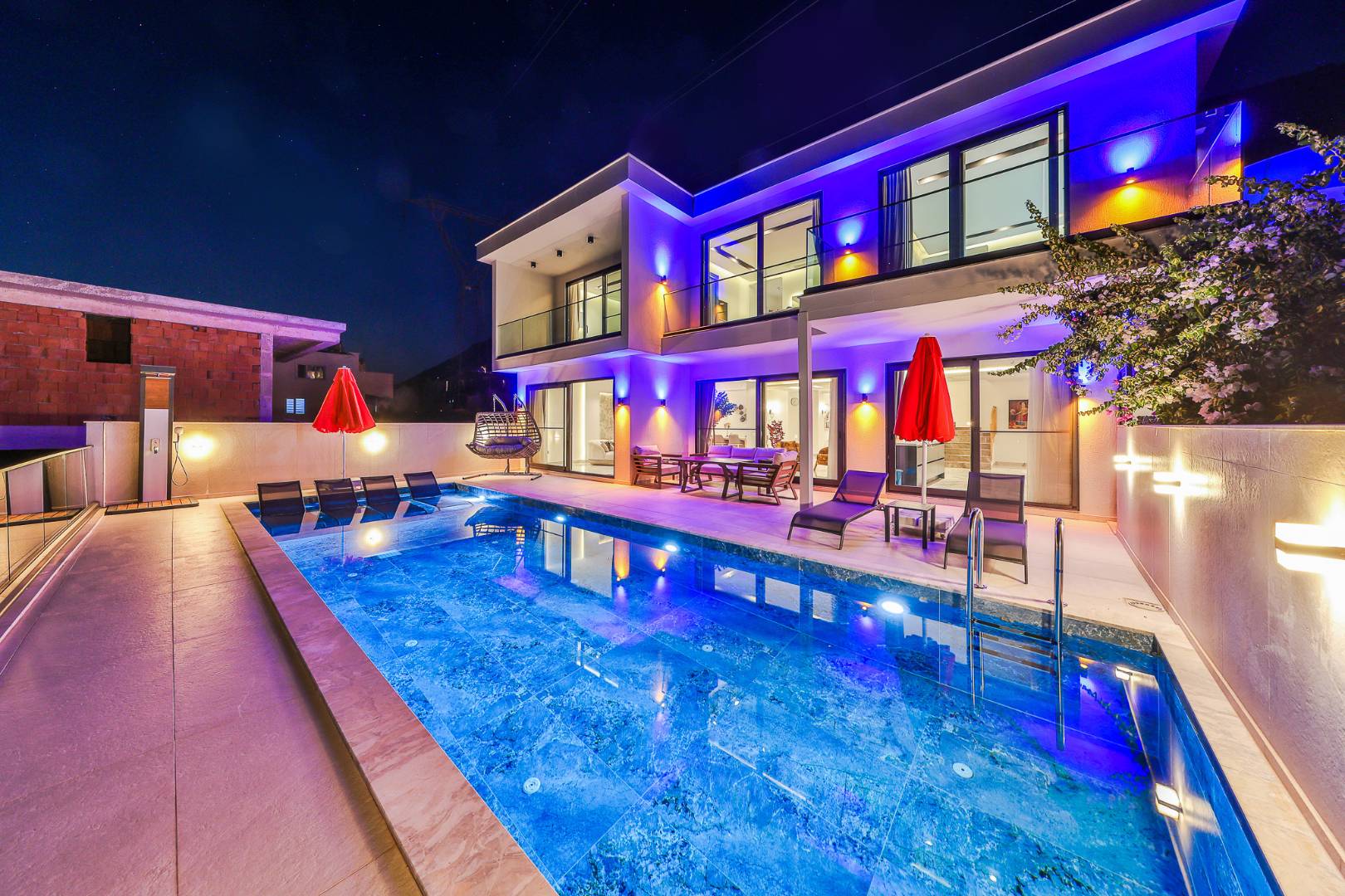 Kaş Kördere'de Merkeze Yakın Konumda, Özel Havuzlu, Lüks Villa