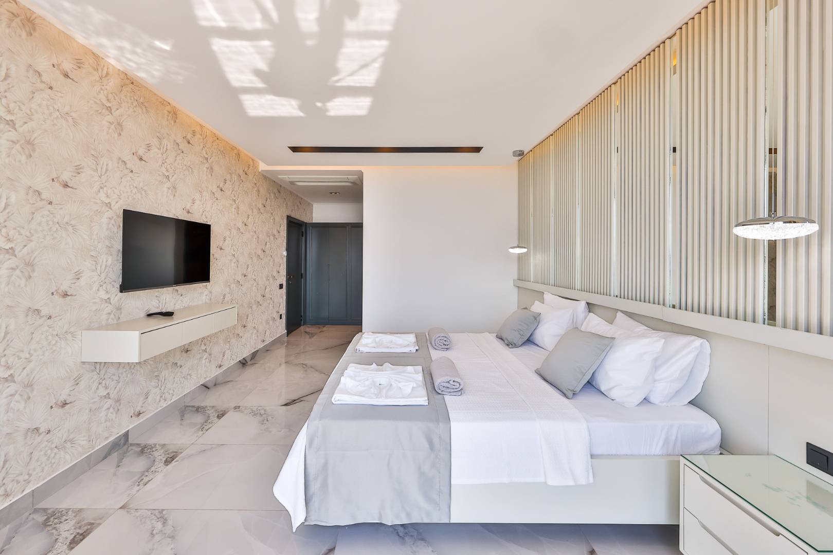 Kaş Kördere'de Merkeze Yakın Konumda, Özel Havuzlu, Lüks Villa