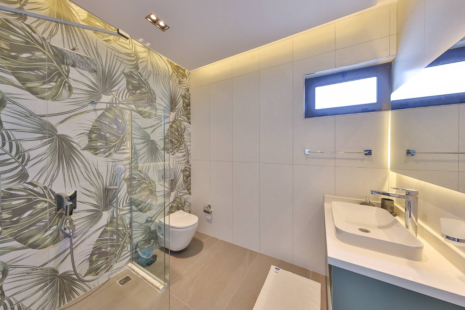 Kaş Kördere'de Merkeze Yakın Konumda, Özel Havuzlu, Lüks Villa