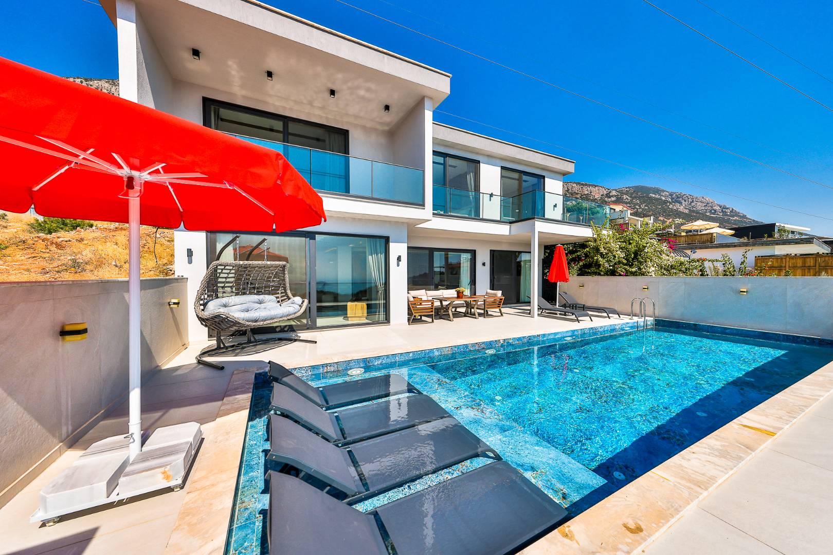 Kaş Kördere'de Merkeze Yakın Konumda, Özel Havuzlu, Lüks Villa