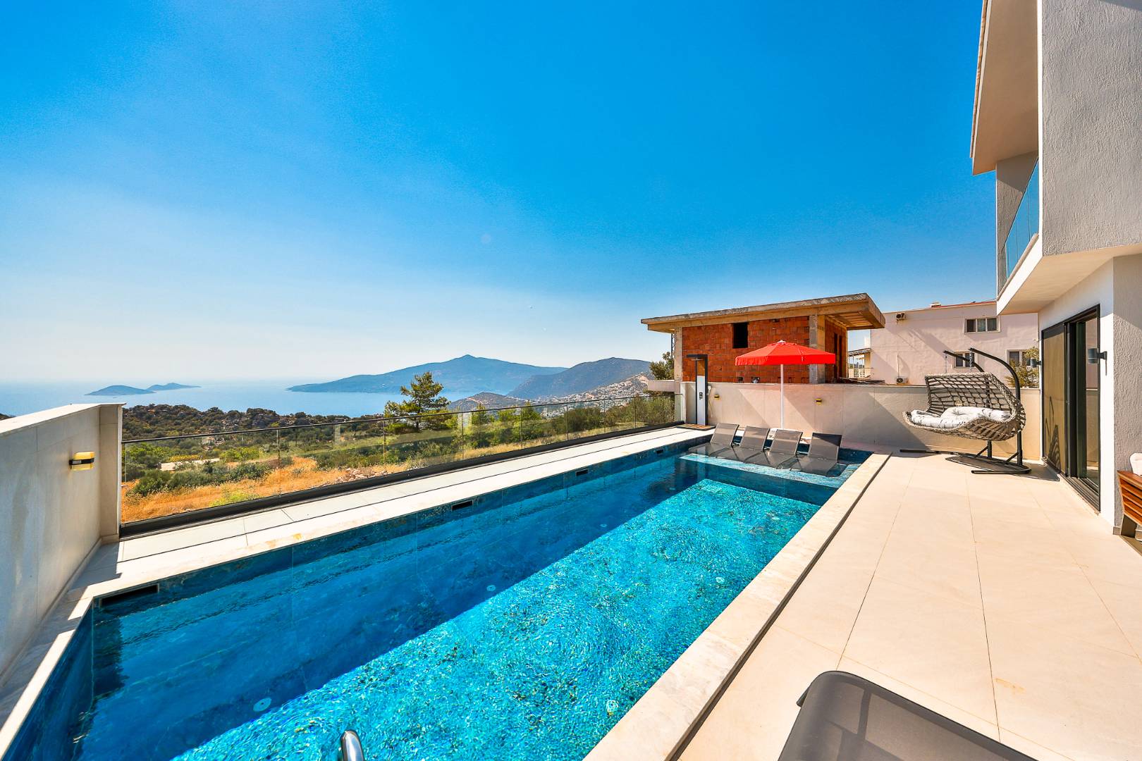 Kaş Kördere'de Merkeze Yakın Konumda, Özel Havuzlu, Lüks Villa