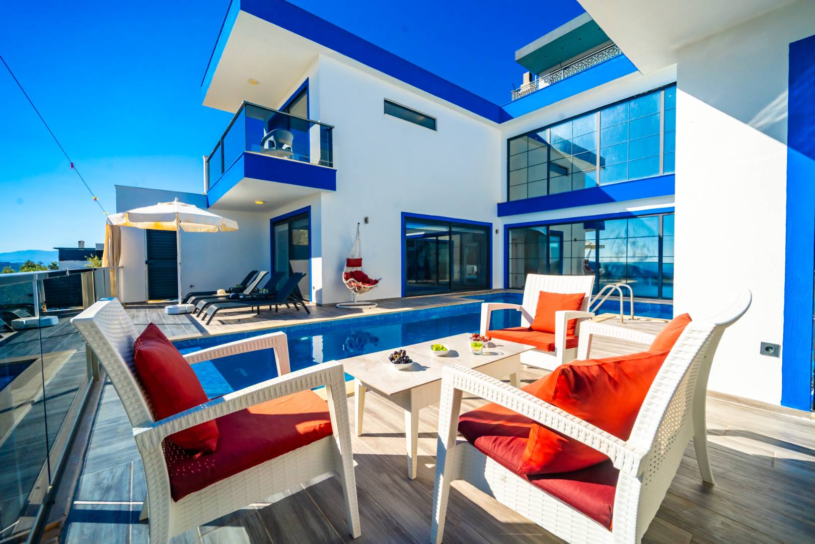 Kaş Kördere'de Sakin Konumda, Özel Havuzlu, Olanaklı Villa 46252 — 3