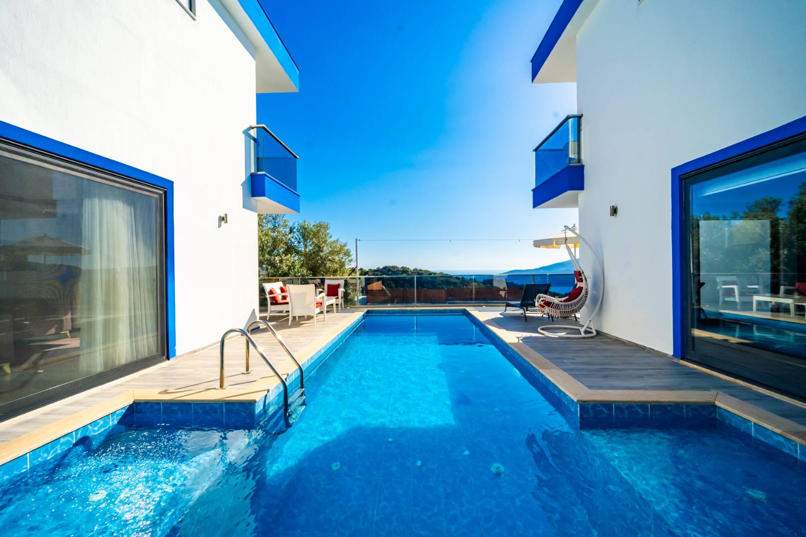 Kaş Kördere'de Sakin Konumda, Özel Havuzlu, Olanaklı Villa 46252 — 4