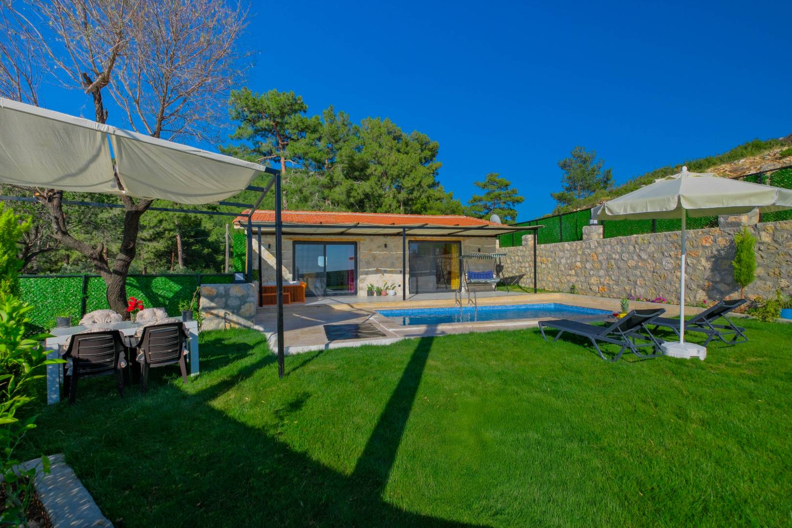 Kaş Ova'da Doğa İle İç İçe, Özel Havuzlu, Korunaklı Villa 46136 — 2