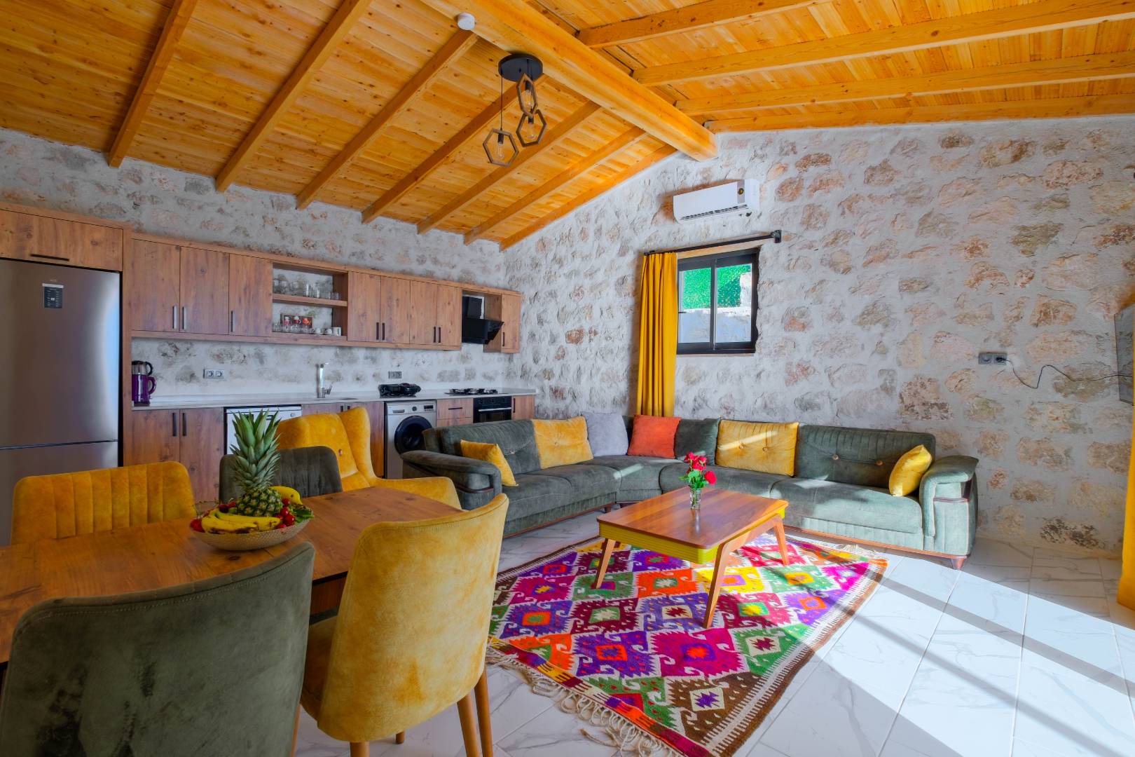 Kaş Ova'da Doğa İle İç İçe, Özel Havuzlu, Korunaklı Villa