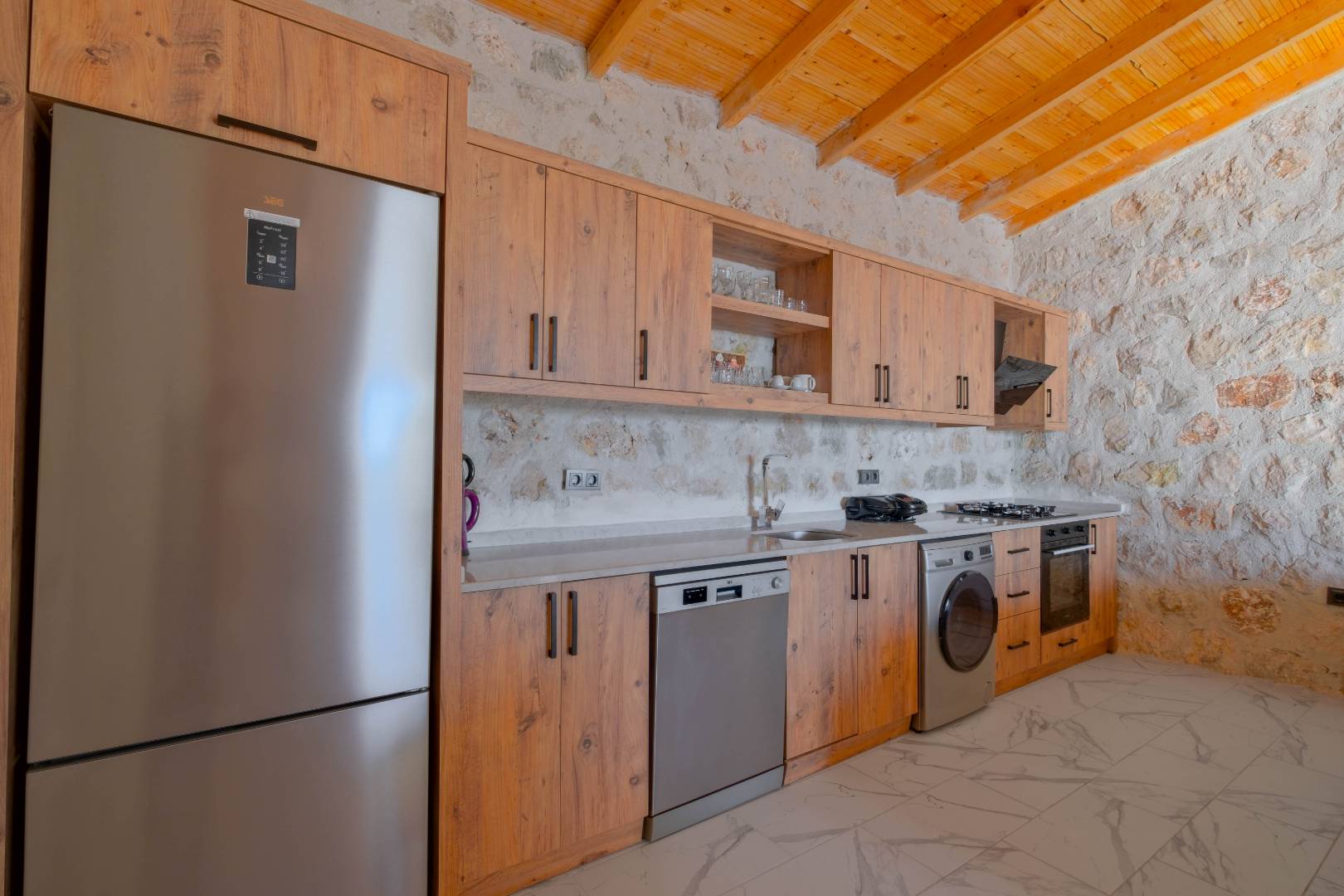 Kaş Ova'da Doğa İle İç İçe, Özel Havuzlu, Korunaklı Villa