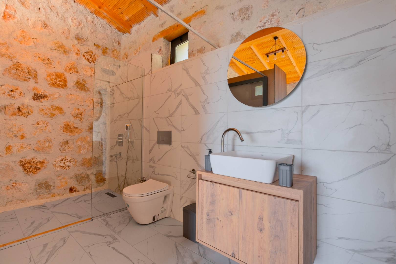 Kaş Ova'da Doğa İle İç İçe, Özel Havuzlu, Korunaklı Villa