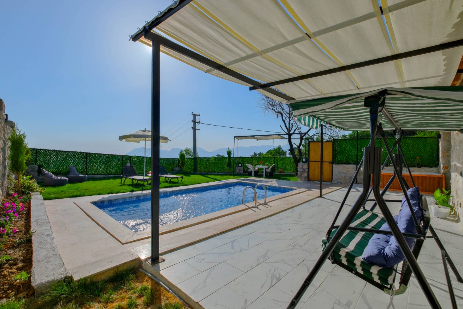 Kaş Ova'da Doğa İle İç İçe, Özel Havuzlu, Korunaklı Villa