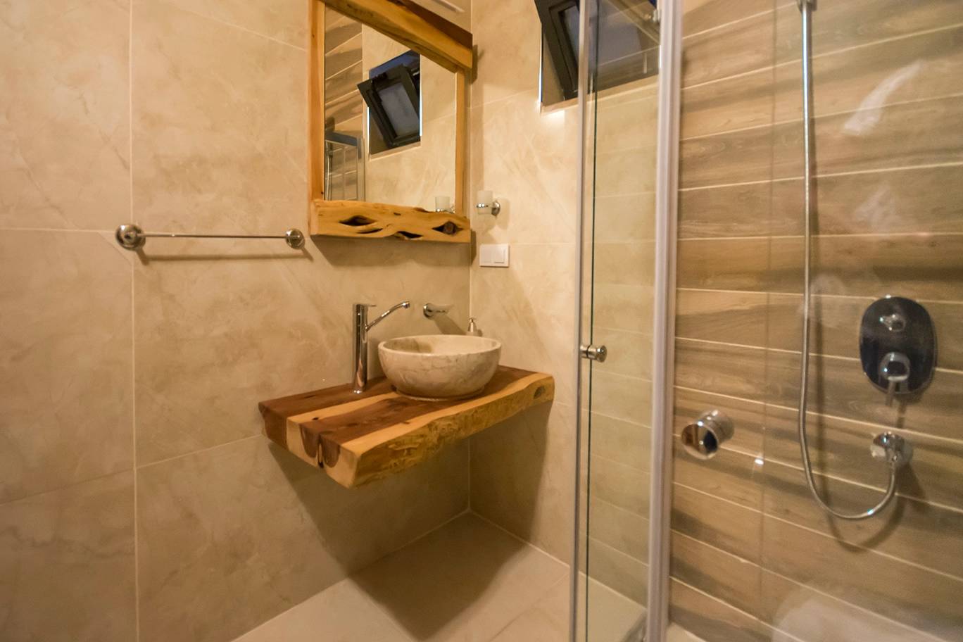 Kaş Sarıbelen'de Doğa İçerisinde, Özel Havuzlu, Modern Villa