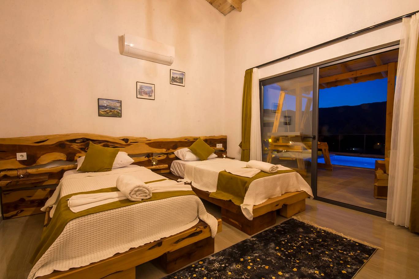 Kaş Sarıbelen'de Doğa İçerisinde, Özel Havuzlu, Modern Villa