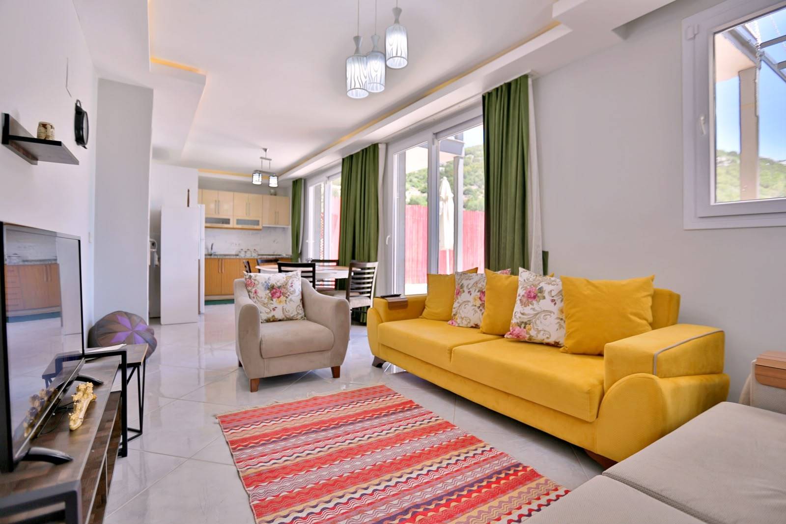 Kaş Sarıbelen'de Doğa İle İç İçe, Özel Havuzlu, 3+1 Villa