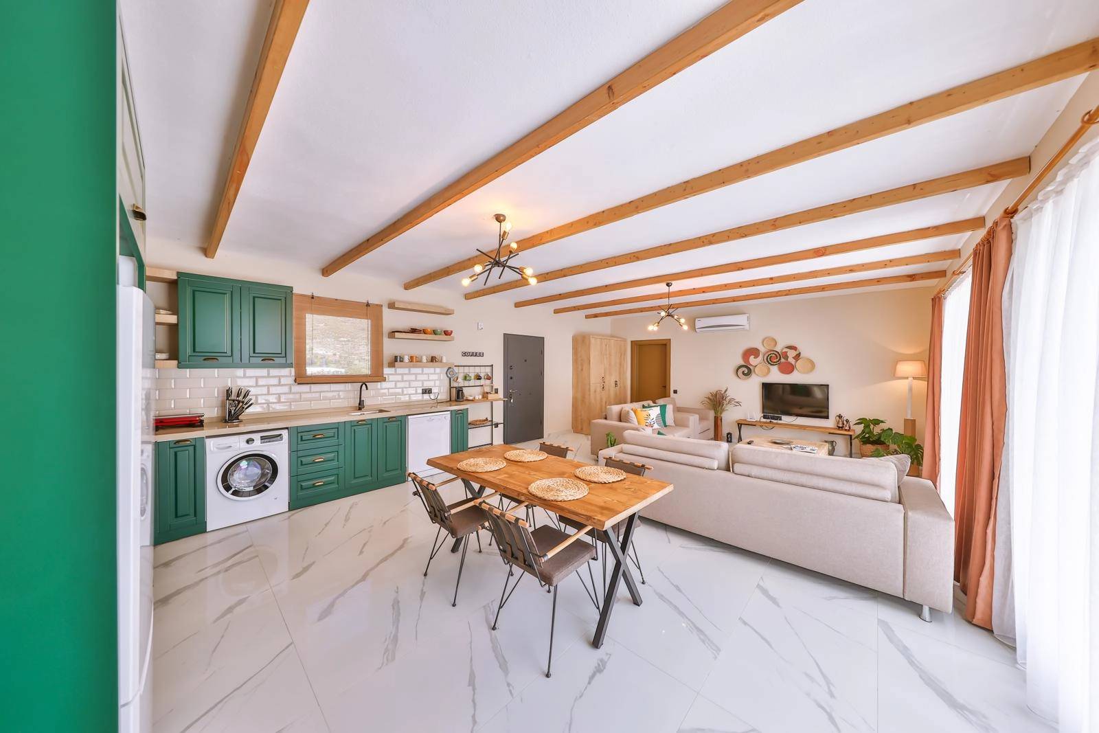 Kaş Sarıbelen'de Doğa İle İç İçe, Özel Havuzlu, 4 Kişilik Villa