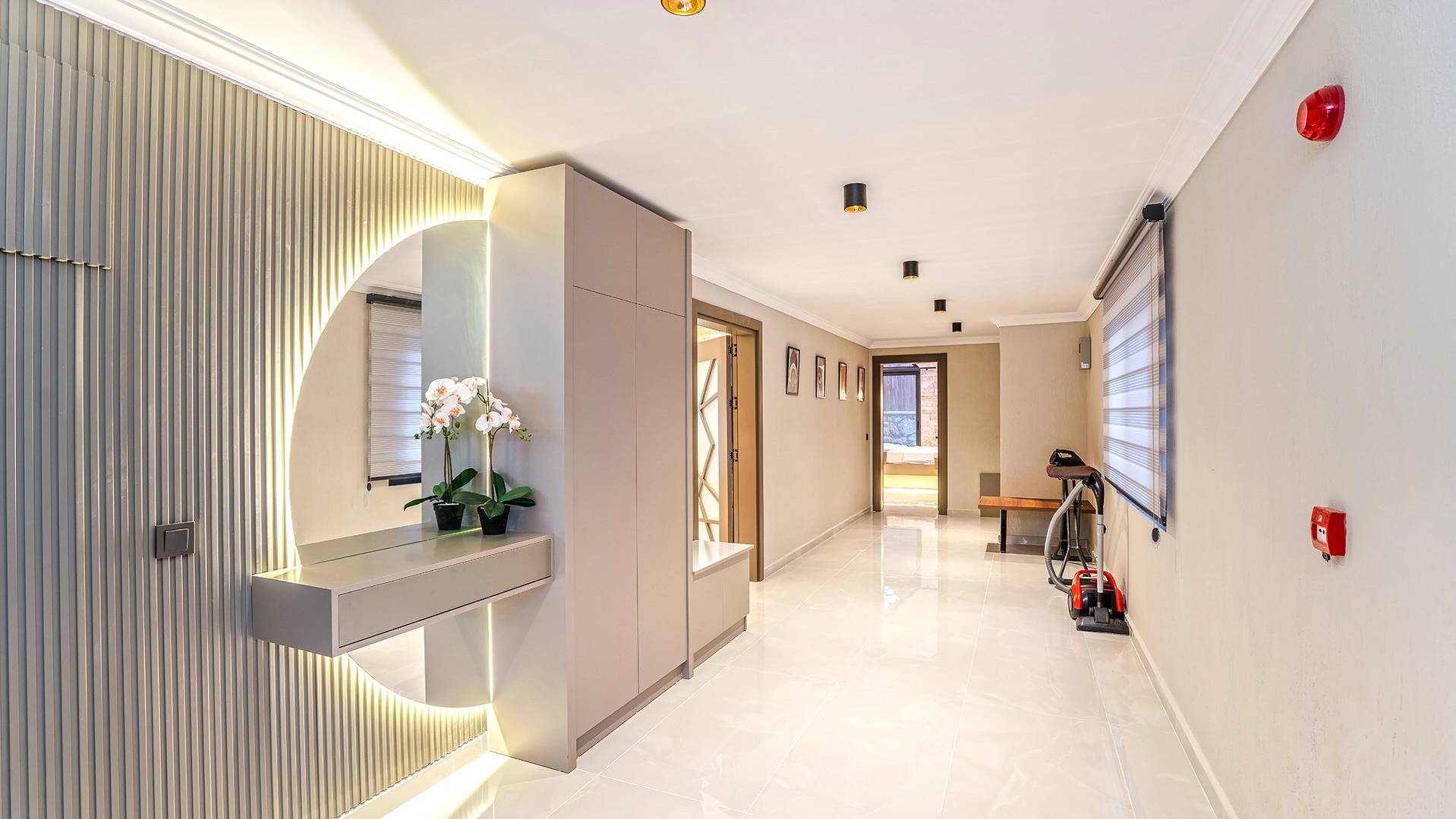 Kaş Sarıbelen'de Doğa İle İç İçe, Özel Havuzlu, Bahçeli Villa