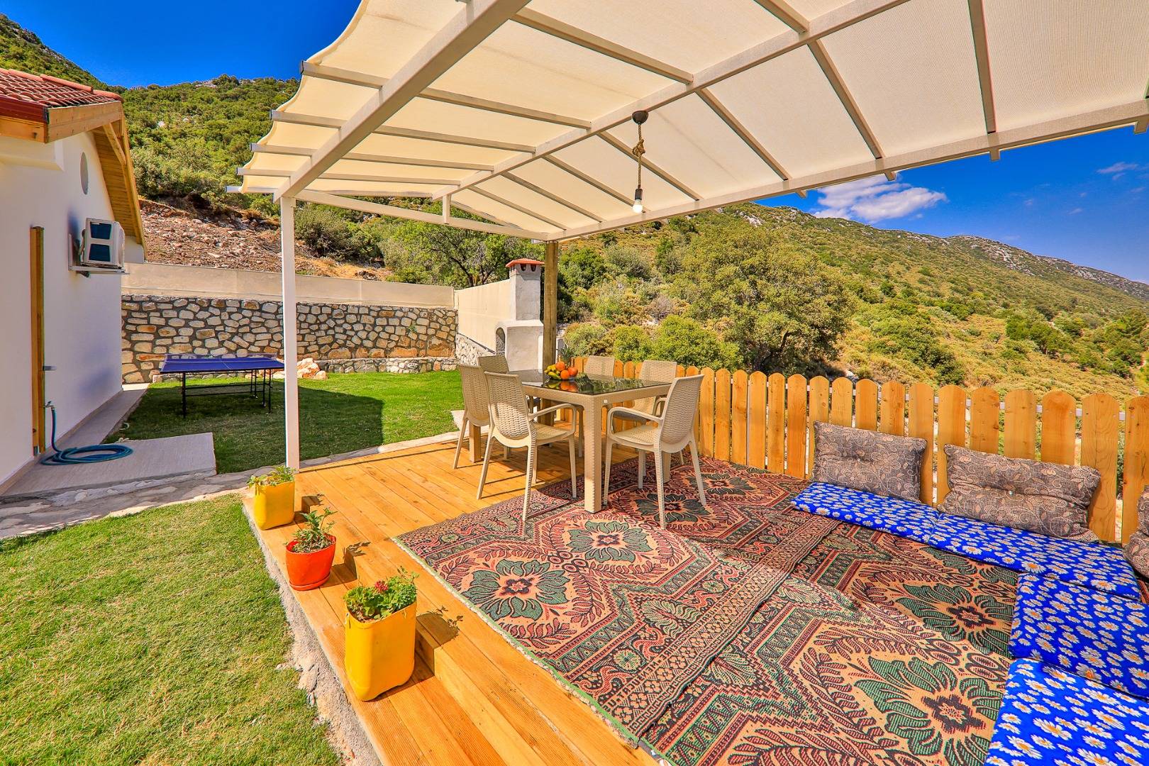 Kaş Sarıbelen'de Gözlerden Uzak Konumda, Özel Havuzlu, Muhafazakar Villa