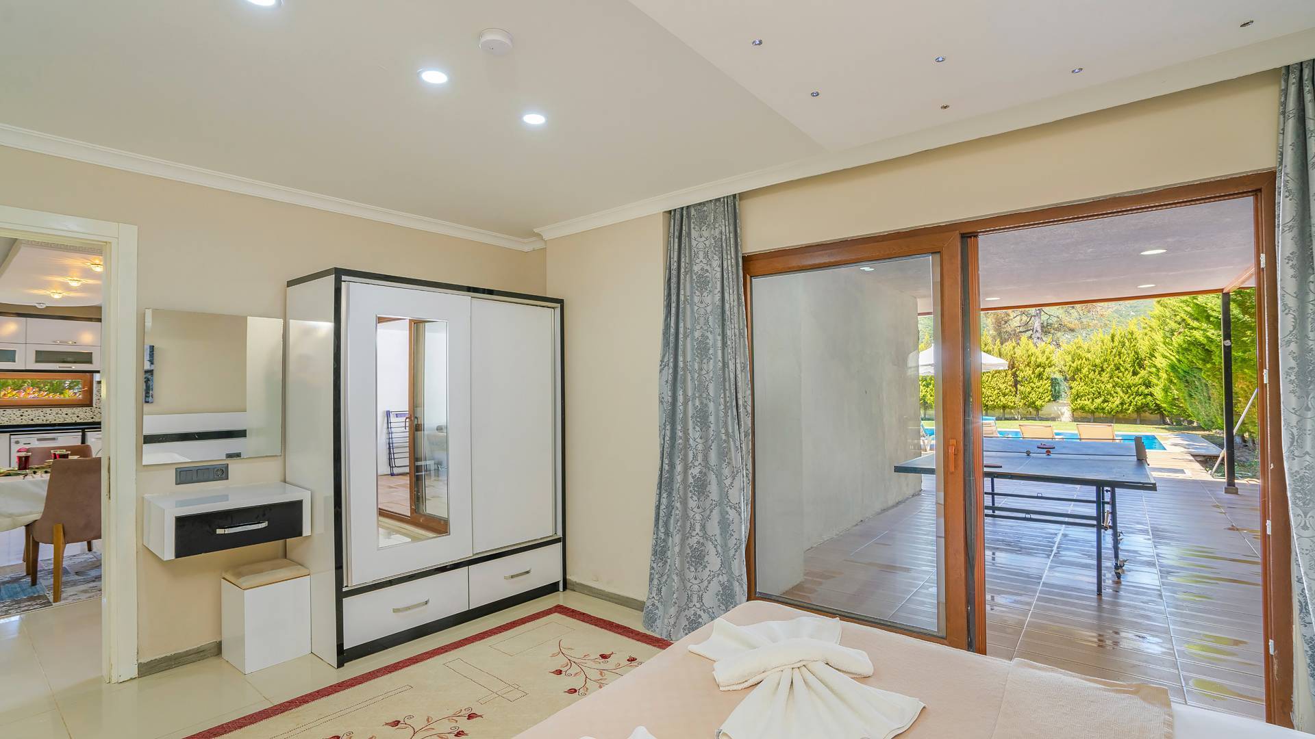 Kaş Sarıbelen'de Kalabalık Aileler İçin Uygun, Özel Havuzlu, Kiralık Villa