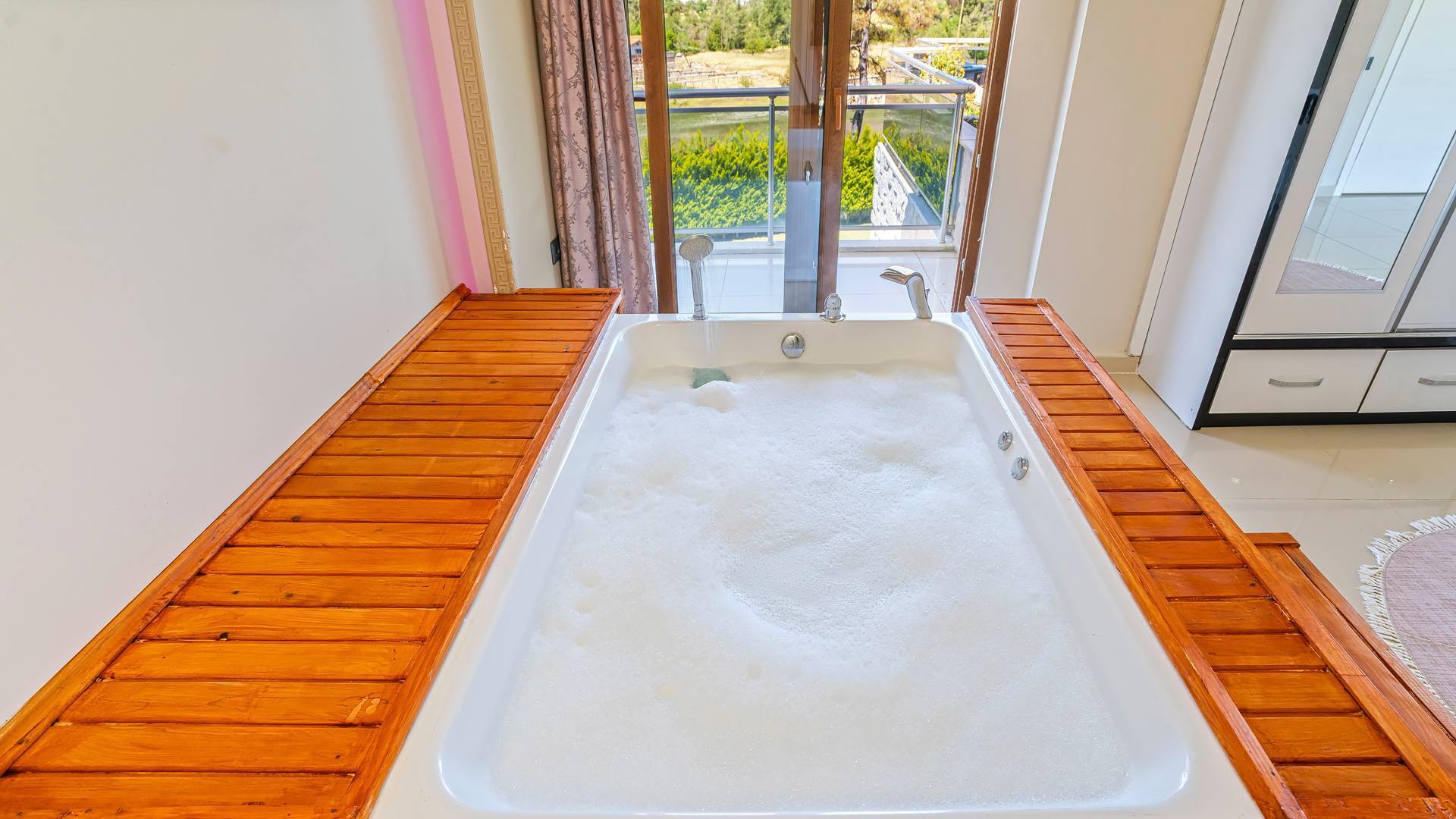 Kaş Sarıbelen'de Kalabalık Aileler İçin Uygun, Özel Havuzlu, Kiralık Villa