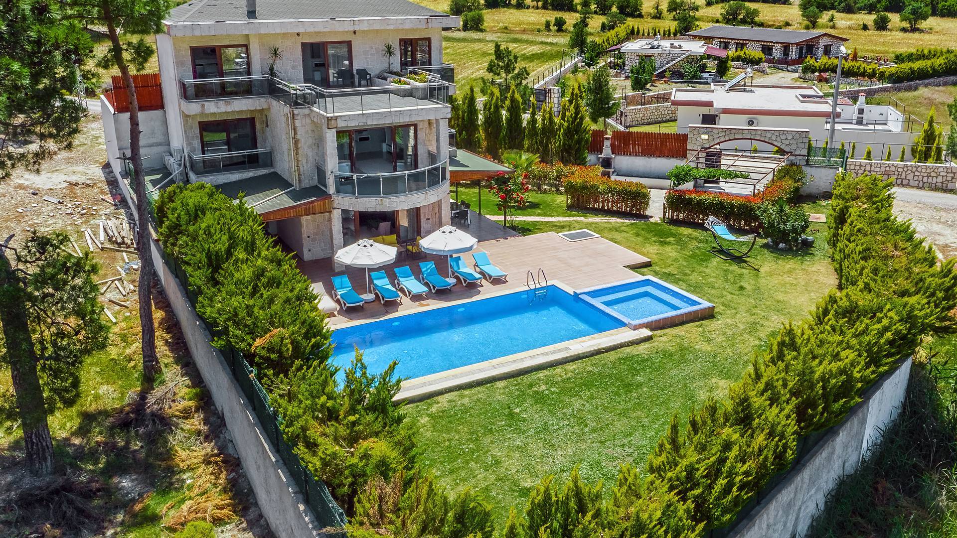 Kaş Sarıbelen'de Kalabalık Aileler İçin Uygun, Özel Havuzlu, Kiralık Villa