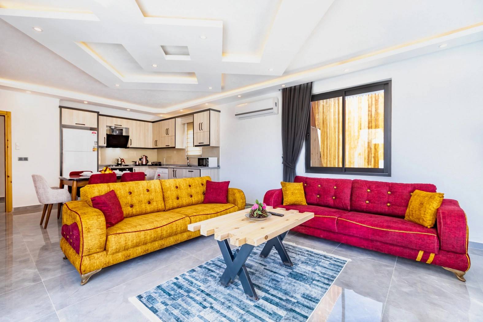Kaş Sarıbelen'de Muhteşem Doğa Manzaralı, Özel Havuzlu, Lüks Villa