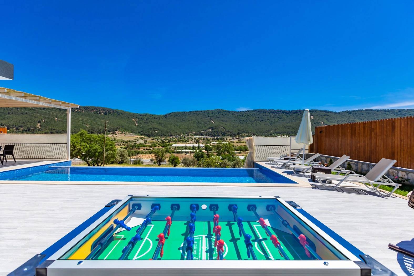Kaş Sarıbelen'de Muhteşem Doğa Manzaralı, Özel Havuzlu, Lüks Villa