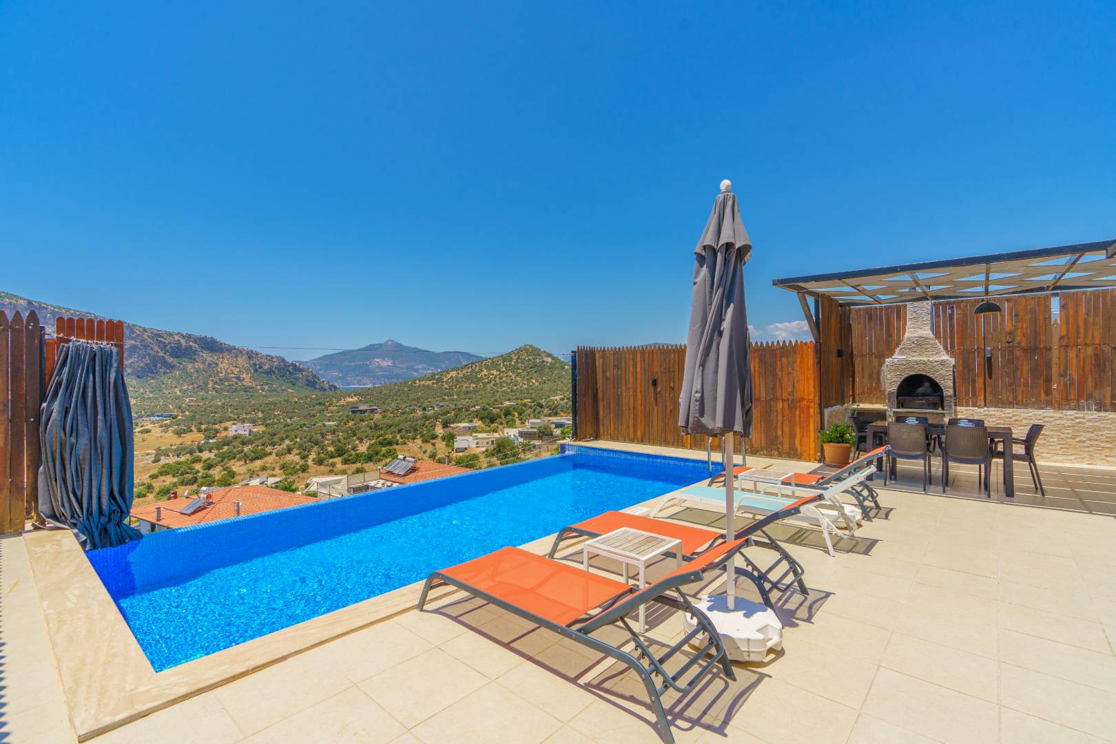 Kaş Ulugöl'de Doğa İçerisinde, Özel Havuzlu ve Jakuzili, Kiralık Villa 40916 — 5