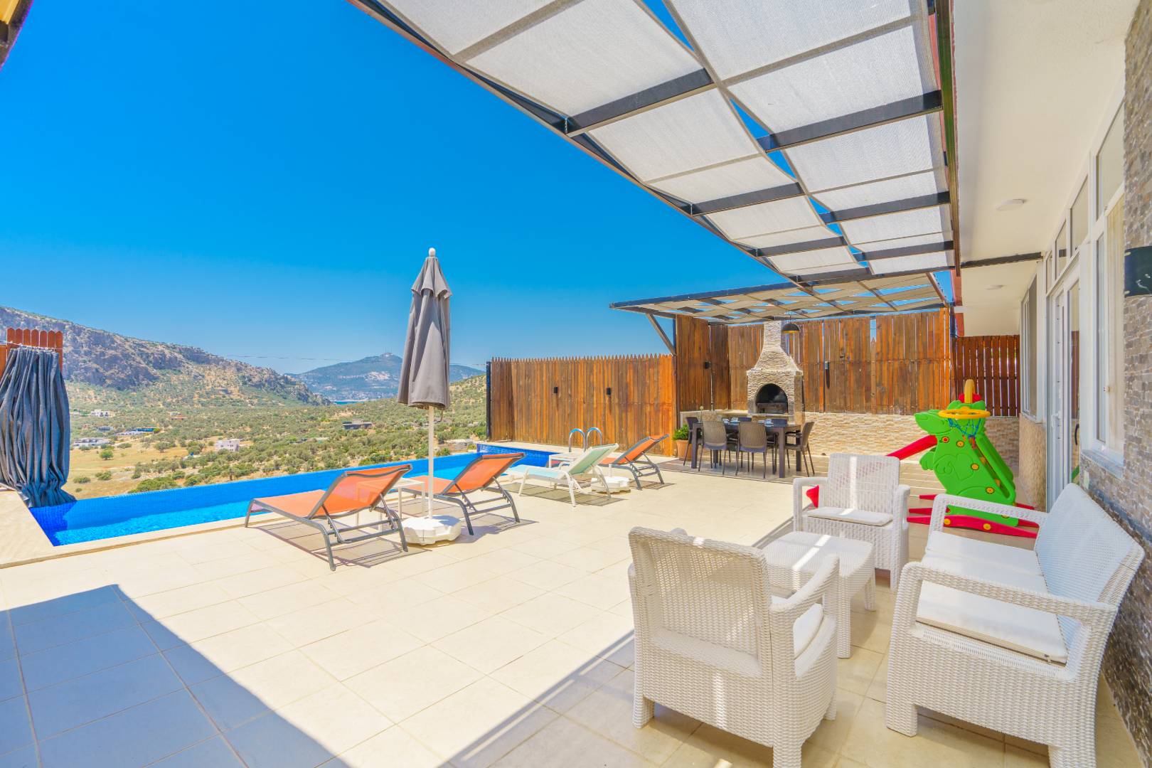 Kaş Ulugöl'de Doğa İçerisinde, Özel Havuzlu ve Jakuzili, Kiralık Villa 40916 — 9