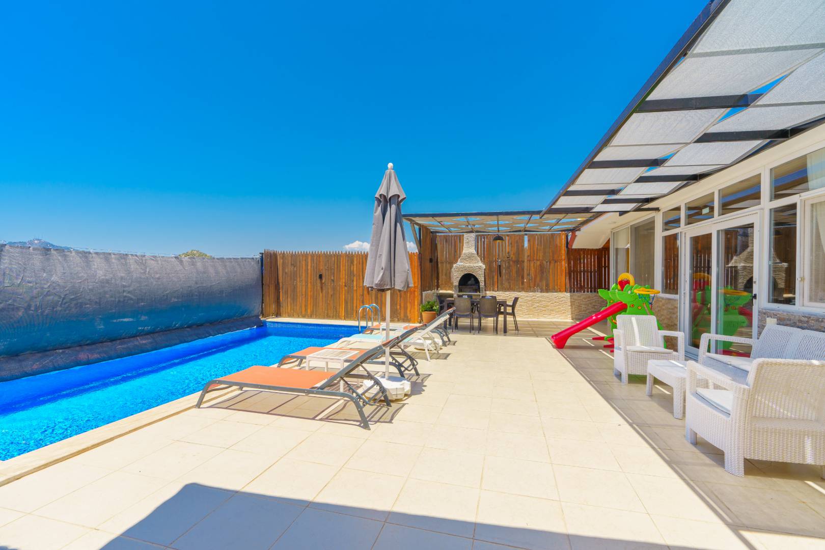 Kaş Ulugöl'de Doğa İçerisinde, Özel Havuzlu ve Jakuzili, Kiralık Villa
