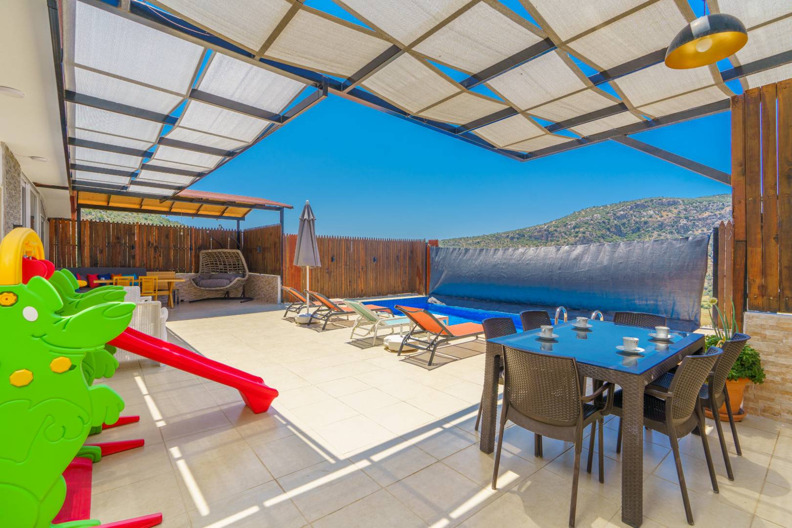 Kaş Ulugöl'de Doğa İçerisinde, Özel Havuzlu ve Jakuzili, Kiralık Villa