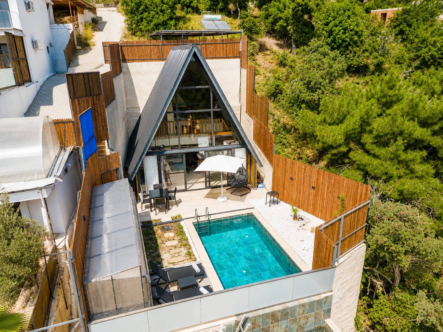 Kaş Üzümlü'de Balayı Çiftlerine Uygun, Özel Havuzlu, Eşsiz Bungalov