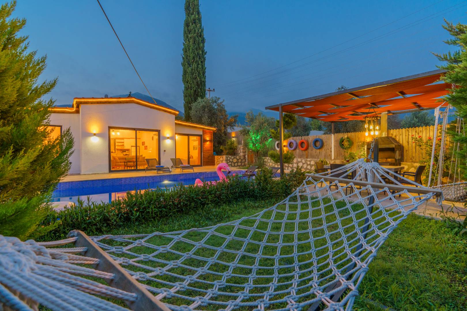 Kaş Üzümlü'de Balayı Çiftlerine Uygun, Özel Havuzlu, Konforlu Villa