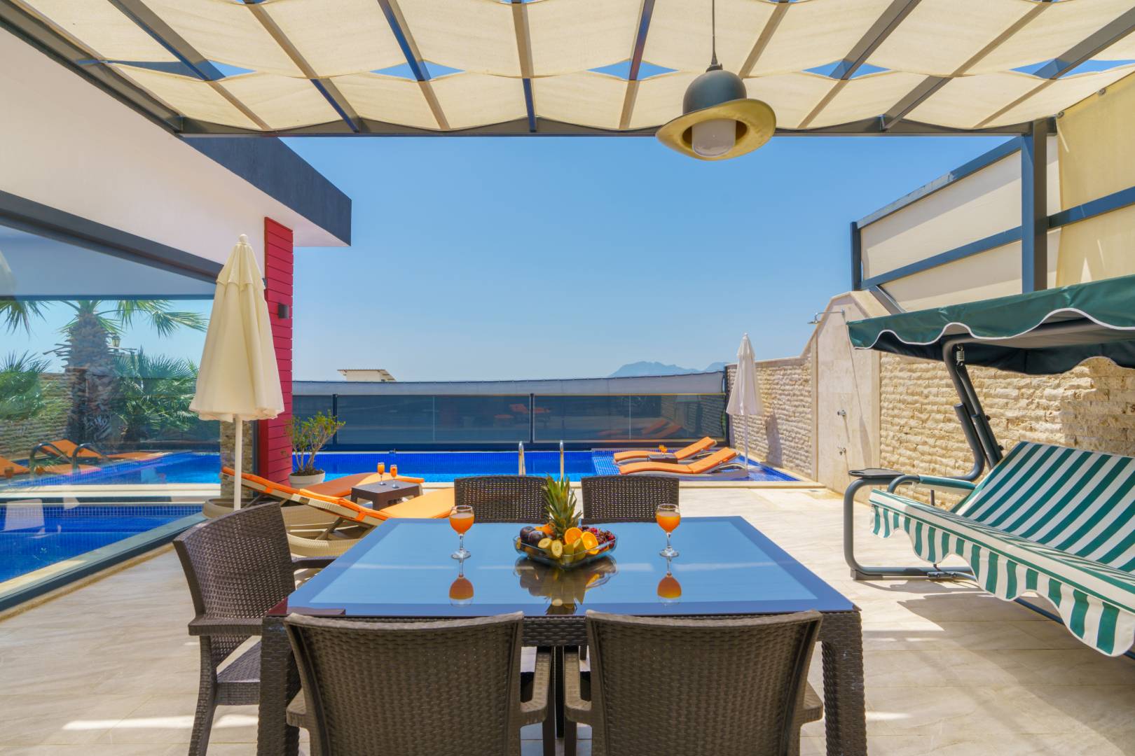 Kaş Üzümlü'de Çekirdek Ailelere Uygun, Özel Havuzlu, Eşsiz Villa