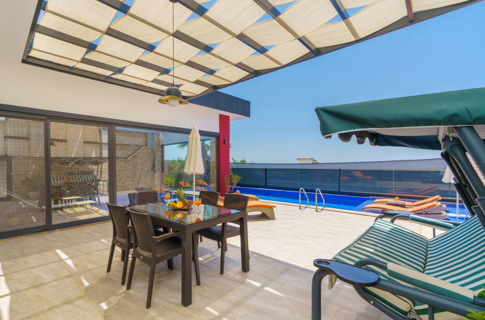 Kaş Üzümlü'de Çekirdek Ailelere Uygun, Özel Havuzlu, Eşsiz Villa