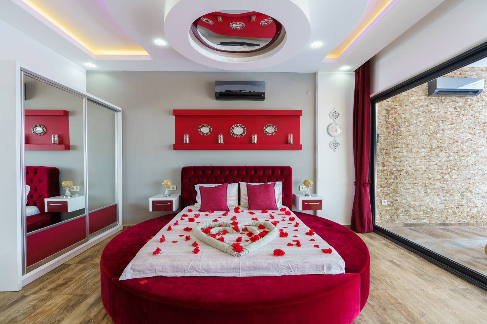 Kaş Üzümlü'de Çekirdek Ailelere Uygun, Özel Havuzlu, Eşsiz Villa